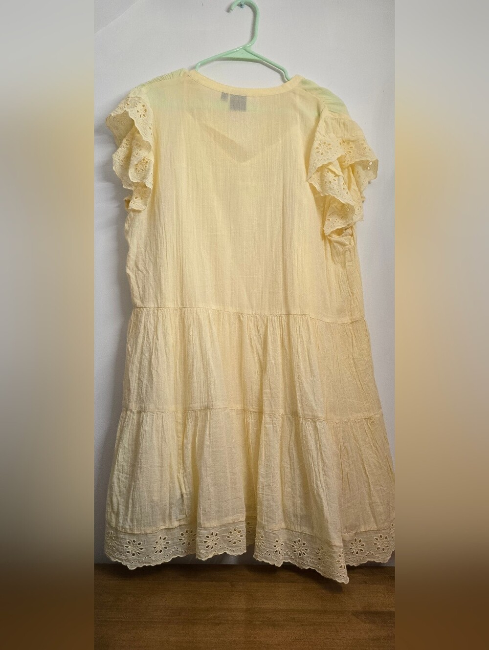 Gap Textured Crinkle Crochet Mini Dress in yellow with flutter sleeves - Picture 3 of 3